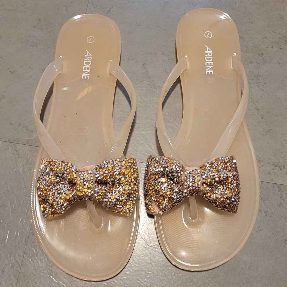 Glitter Bow pink flip flops ✨️